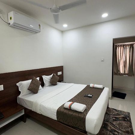 Hotel Queens Comfort Mysore Ngoại thất bức ảnh