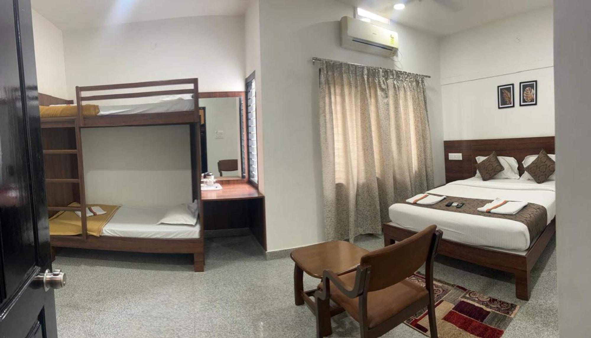 Hotel Queens Comfort Mysore Ngoại thất bức ảnh