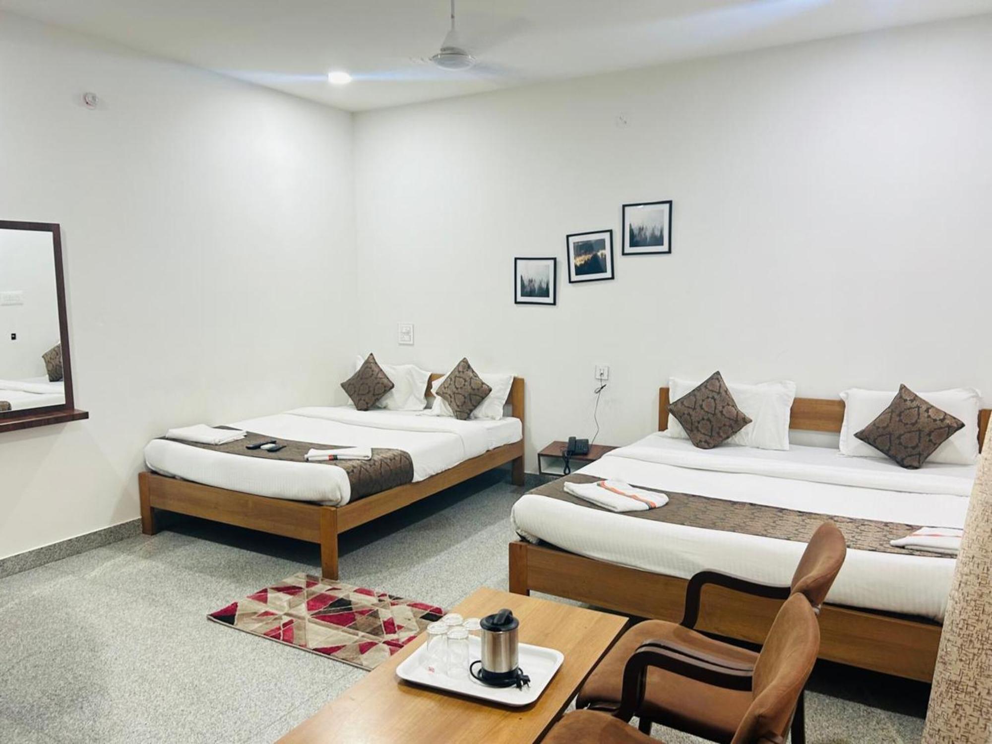 Hotel Queens Comfort Mysore Ngoại thất bức ảnh