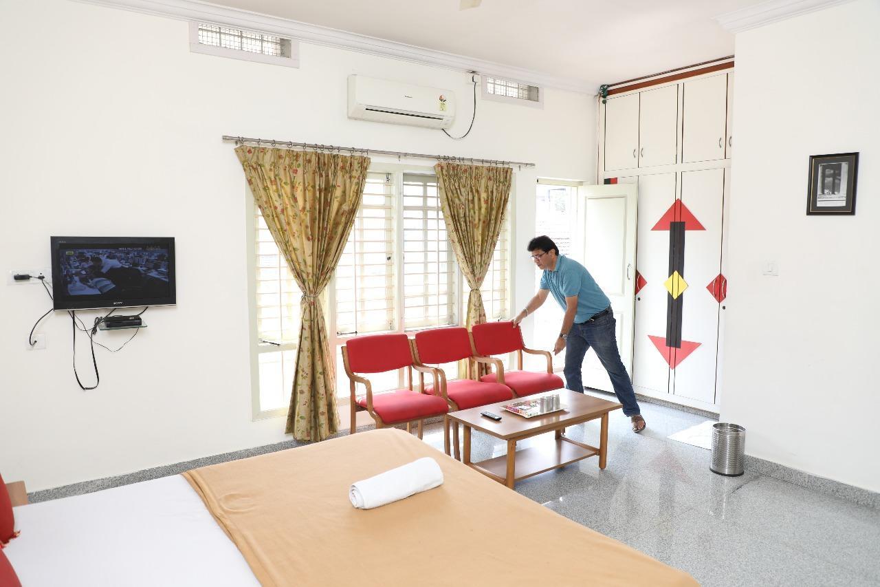 Hotel Queens Comfort Mysore Ngoại thất bức ảnh