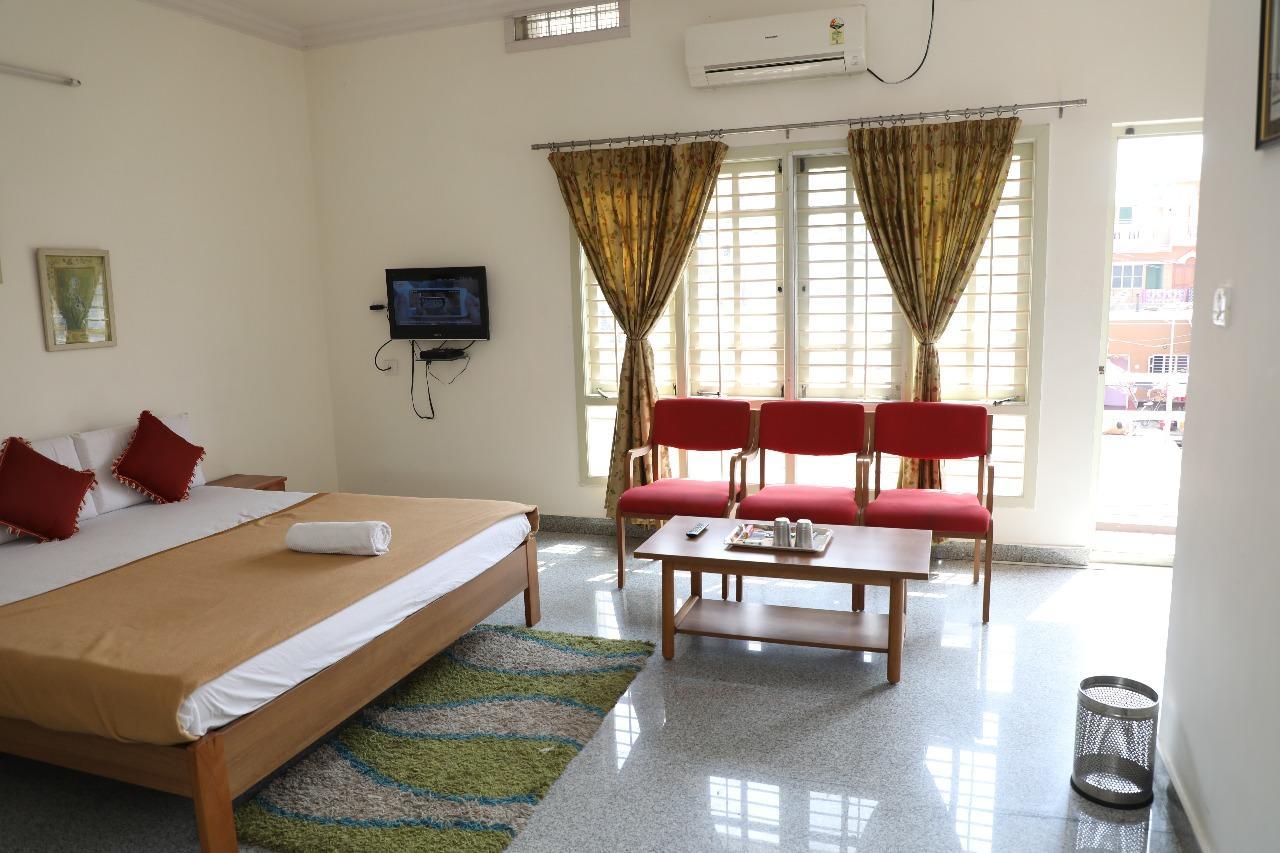 Hotel Queens Comfort Mysore Ngoại thất bức ảnh