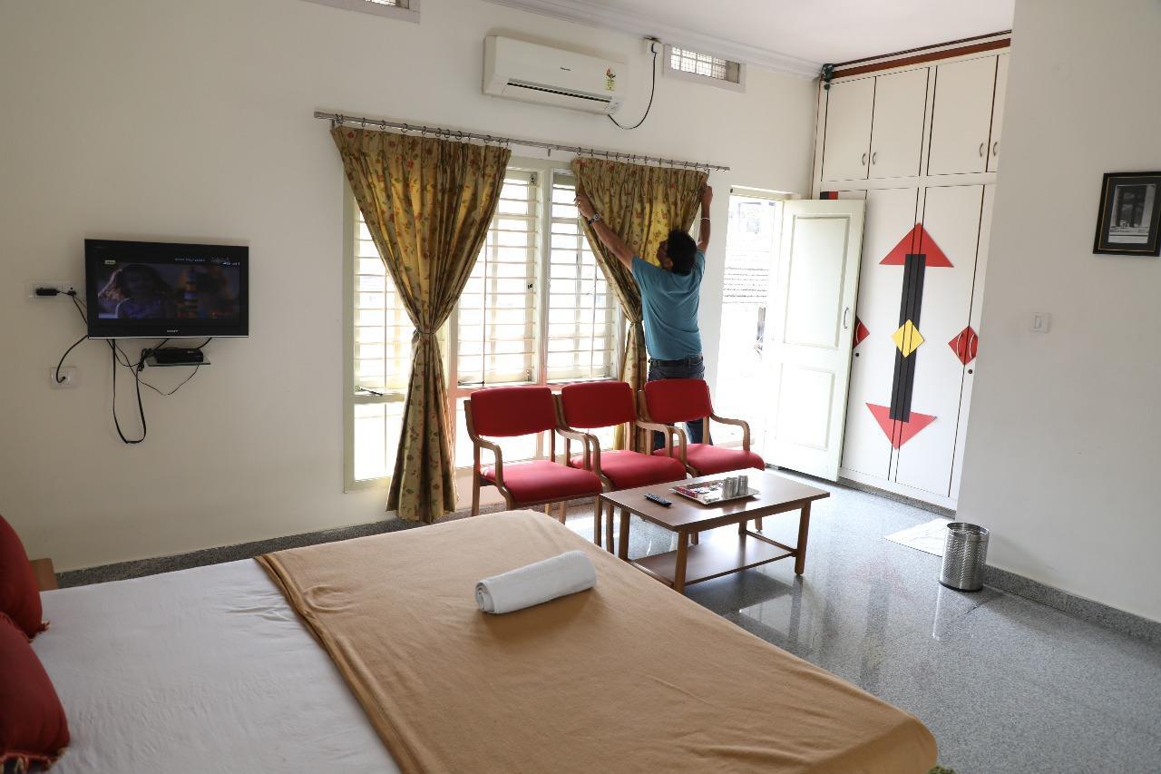 Hotel Queens Comfort Mysore Ngoại thất bức ảnh