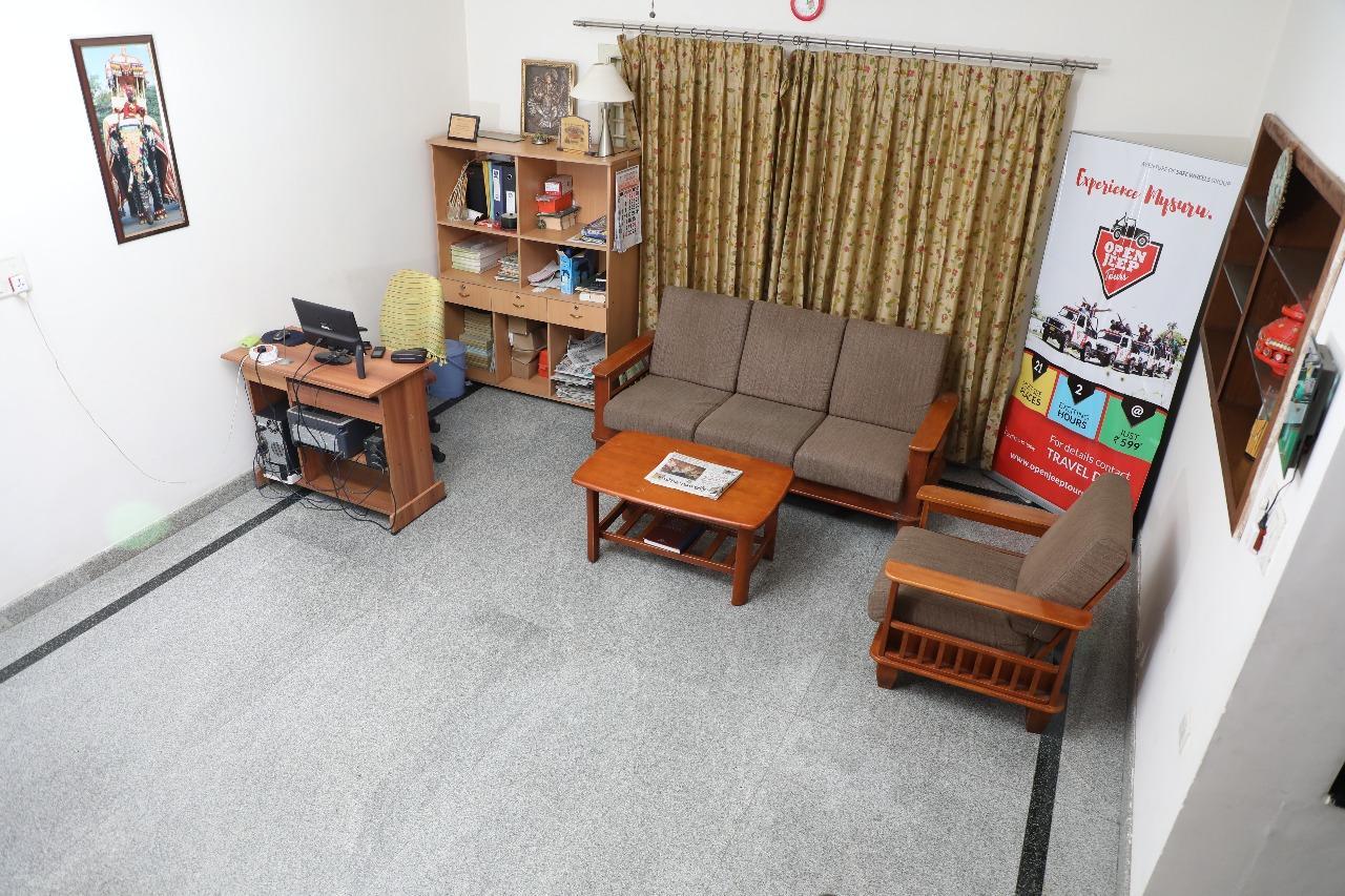 Hotel Queens Comfort Mysore Ngoại thất bức ảnh